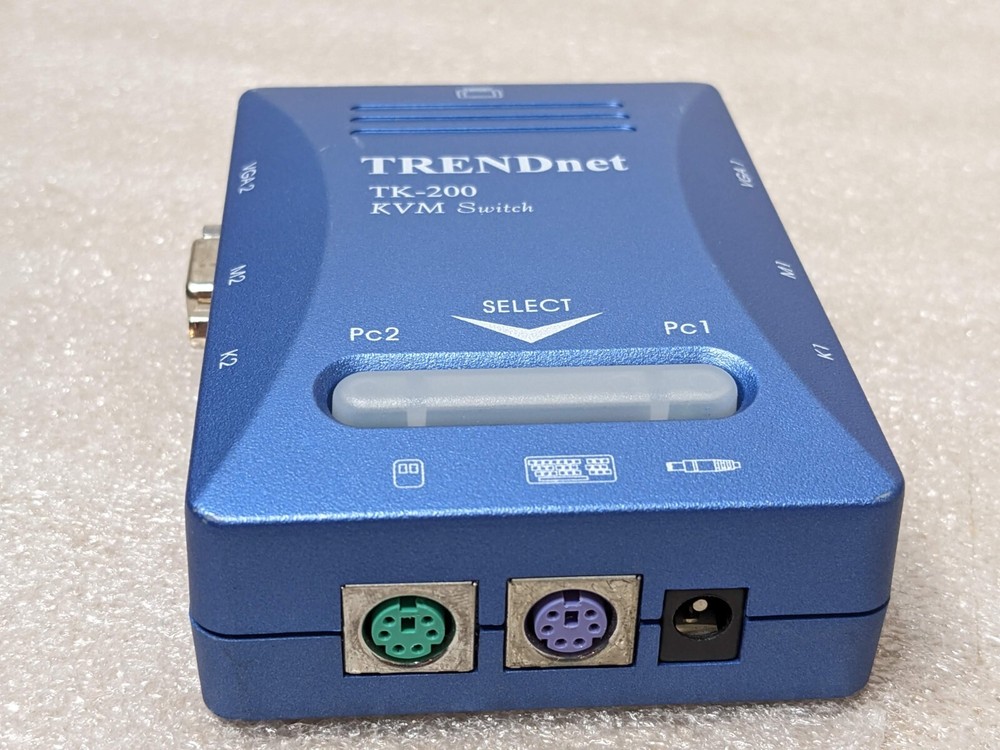 TRENDnet TK (TK200K) 2-Ports External KVM / audio switch PS/2 (T2)