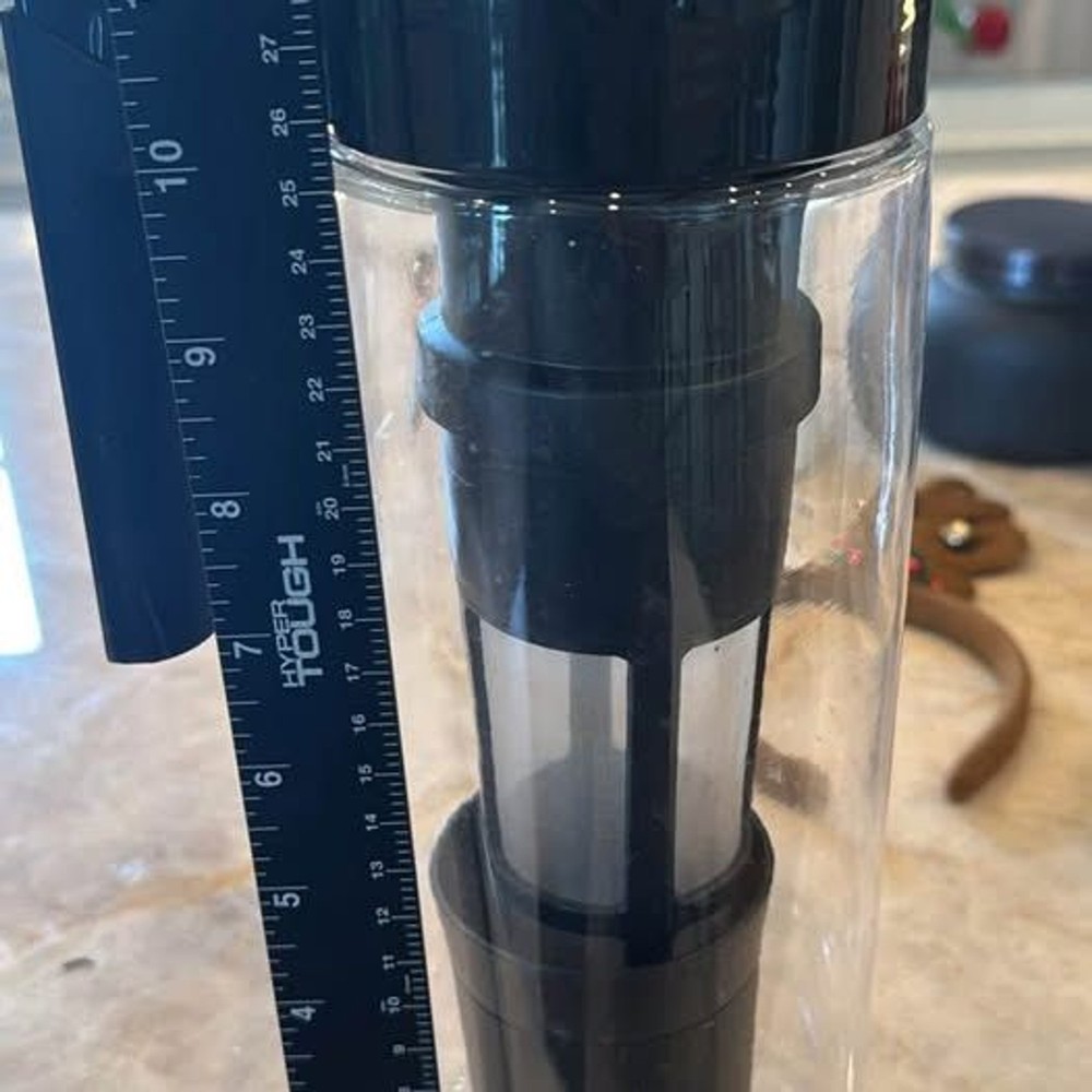 Takeya tea and cold brew coffee maker pitcher Flash Chill