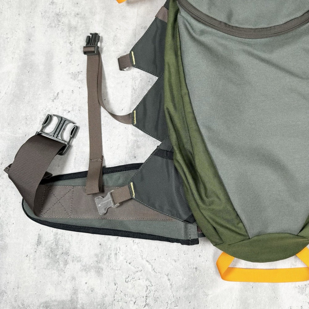 VORTEX Hiking Backpack - Green/Gray - Read