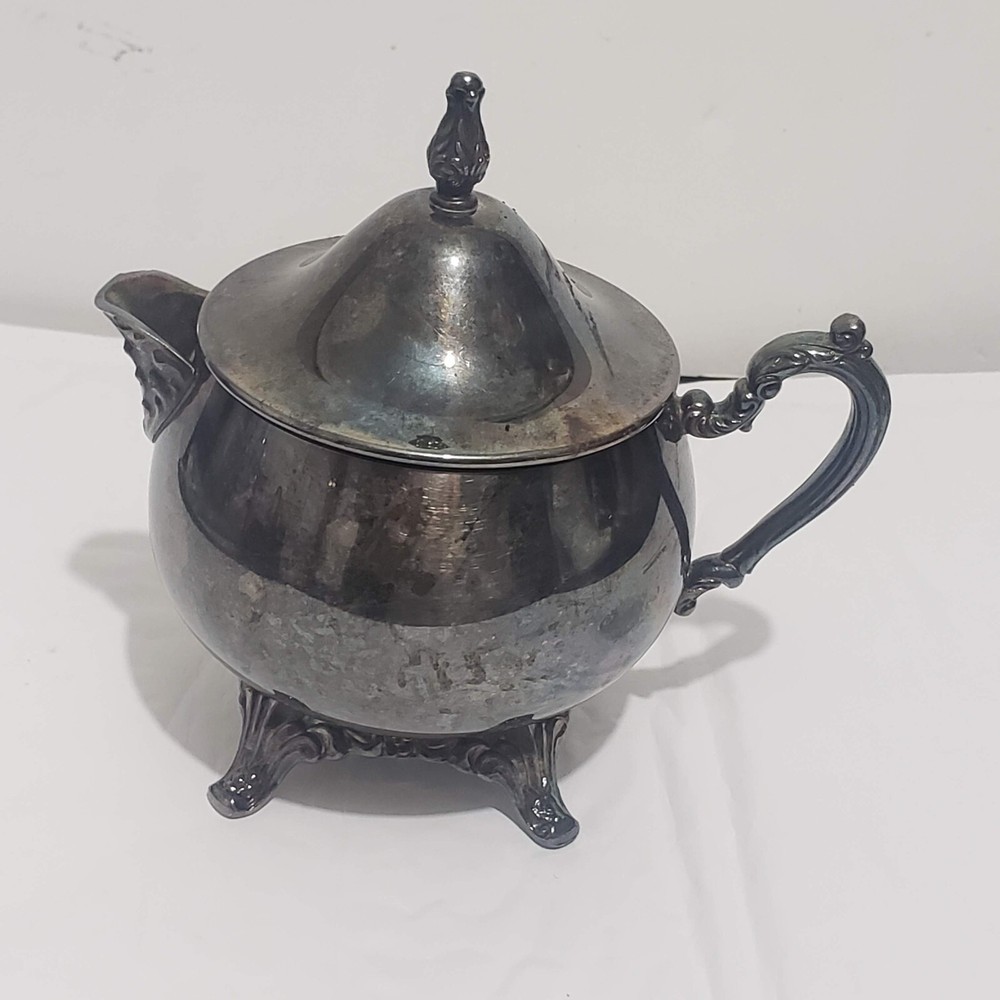 Oneida Silver Plated Footed Creamer Victorian Style with Lid