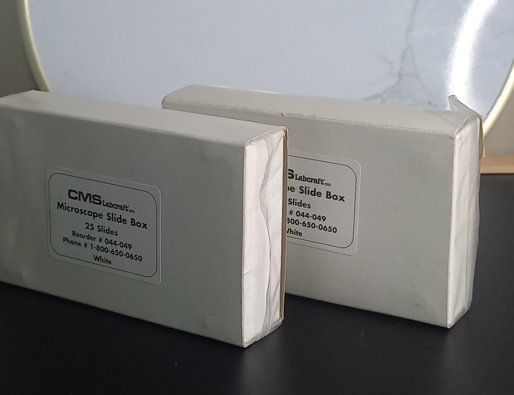 CMS Labcraft Microscope Slide Box (White) with a capacity for 25 slides 2 рs