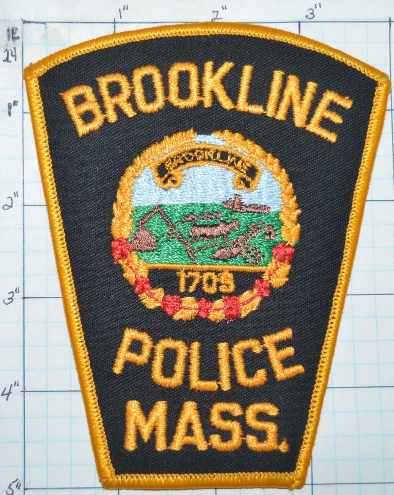 MASSACHUSETTS, BROOKLINE POLICE DEPT V2 PATCH