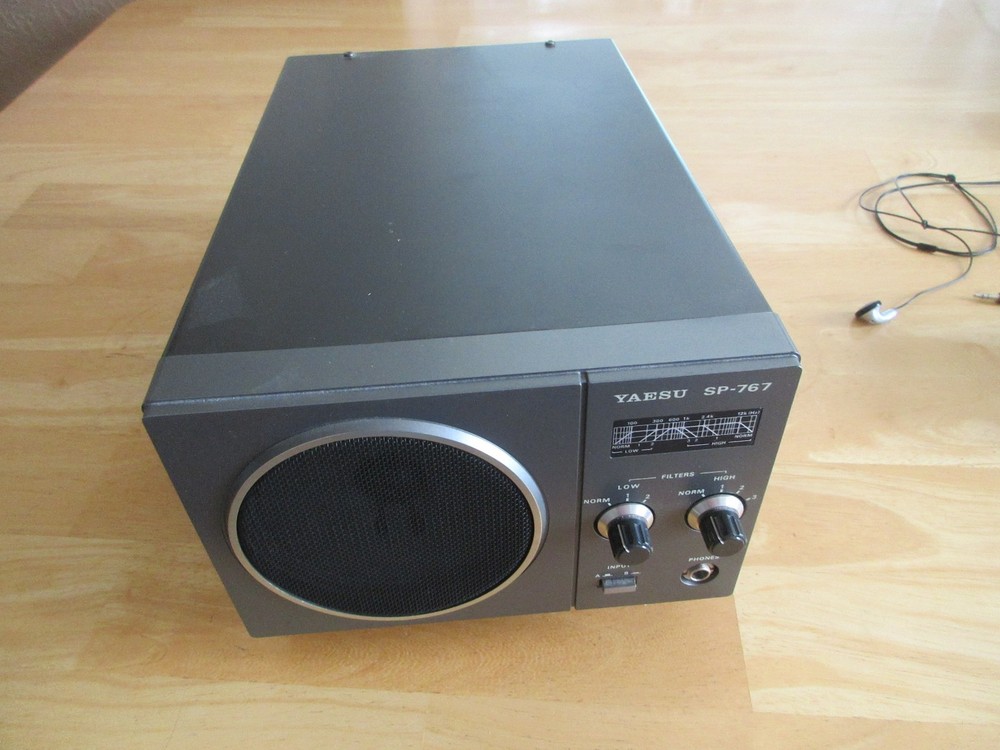Yaesu SP-767