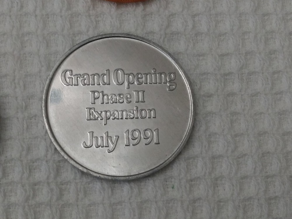 Vintage 4 Tokens All Different #005