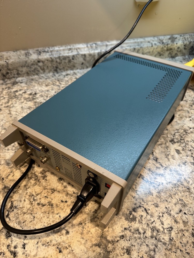 Sony Tektronix AFG310 Arbitrary Function Generator 16MHz - Powers On