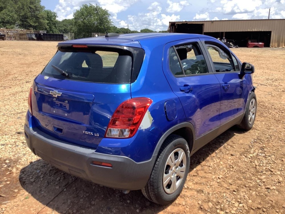 TRAX 2015 Glove Box 4692109