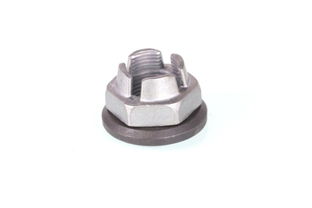 1x Front Hub Nut GH-393960