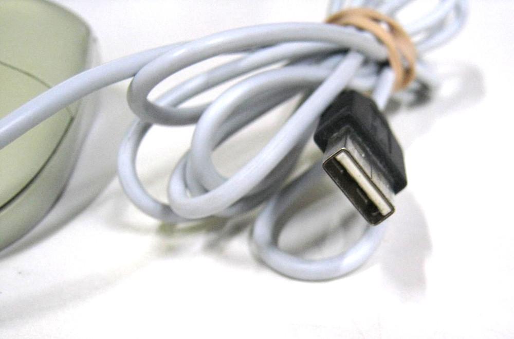 Vintage Logitech Optical White Mouse Model M-UV96 USB #2