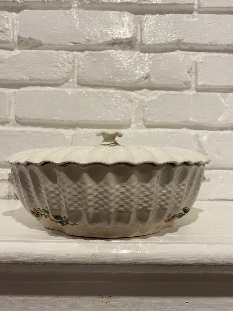 Copeland Spode Glendale Covered Vegetable Bowl