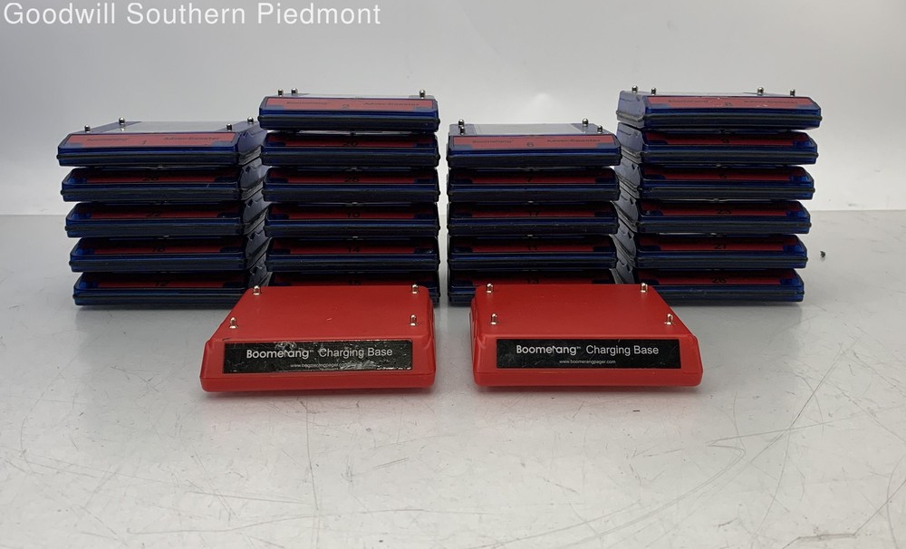 Boomerang Wireless Paging System Base Unit with 22 Pagers - Tested
