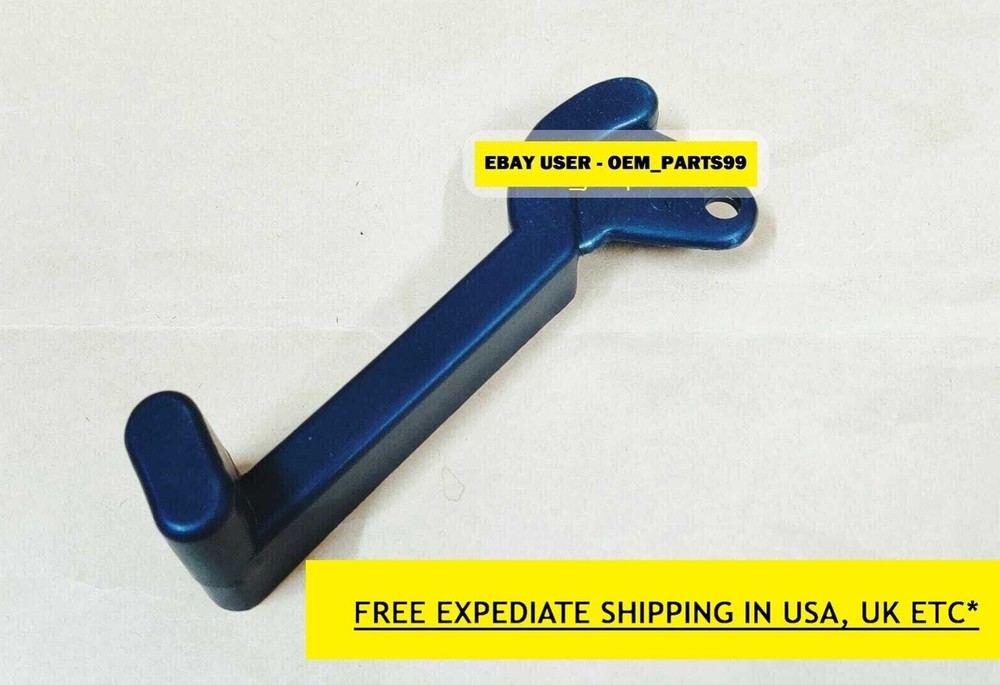 JCB Backhoe - Right Side Window Handle (Part No. 122/23511)