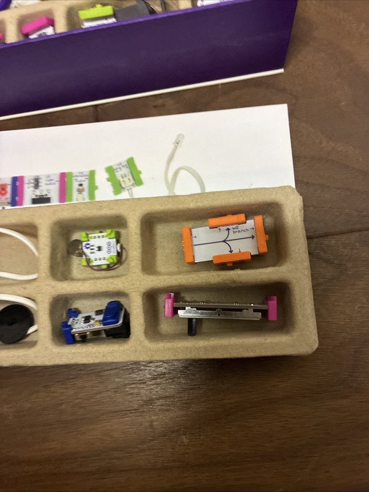 Little Bits Premium Kit 14 Bits Modules Magnet Magic STEM Science Parts
