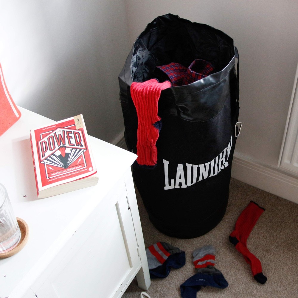 Laundry Bag Punching Bag Shaped Hamper Black Portable Foldable Handle 15