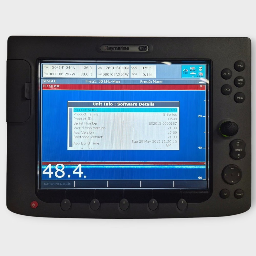 Raymarine E120 Classic Multifunction Display --E02013-- w/ Bezel and Sun Cover