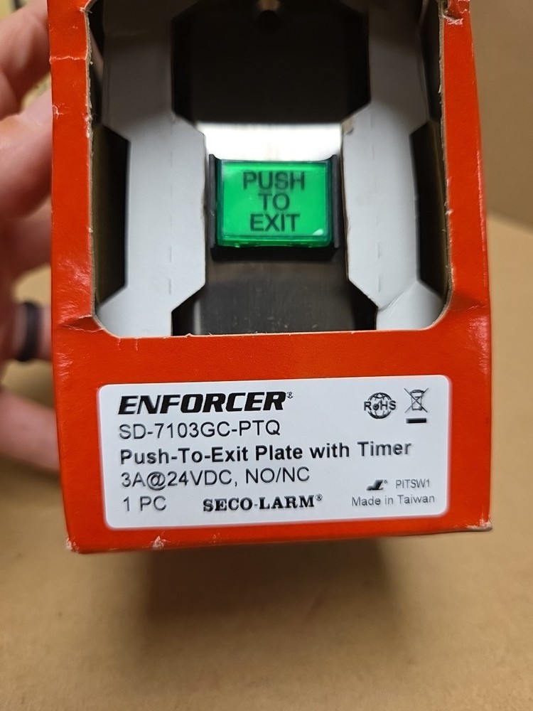 Seco-Larm Enforcer Push-to-Exit Plate W/ Timer Illuminated SD-7103GC-PTQ