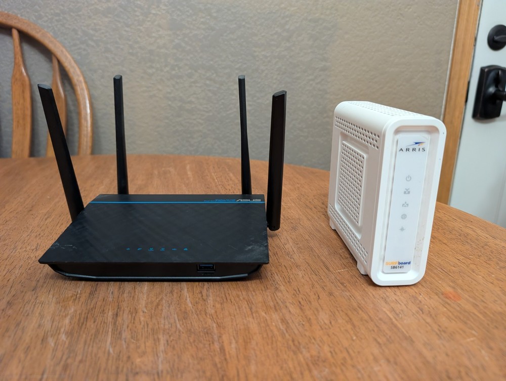 Asus Wireless Router And Arris Surfboard Modem Bundle