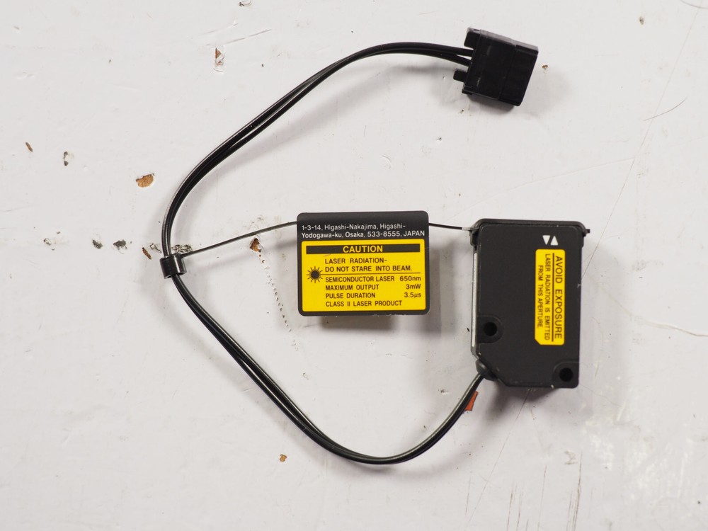 Keyence LV-H62F Retro-Reflective Laser Sensor Head