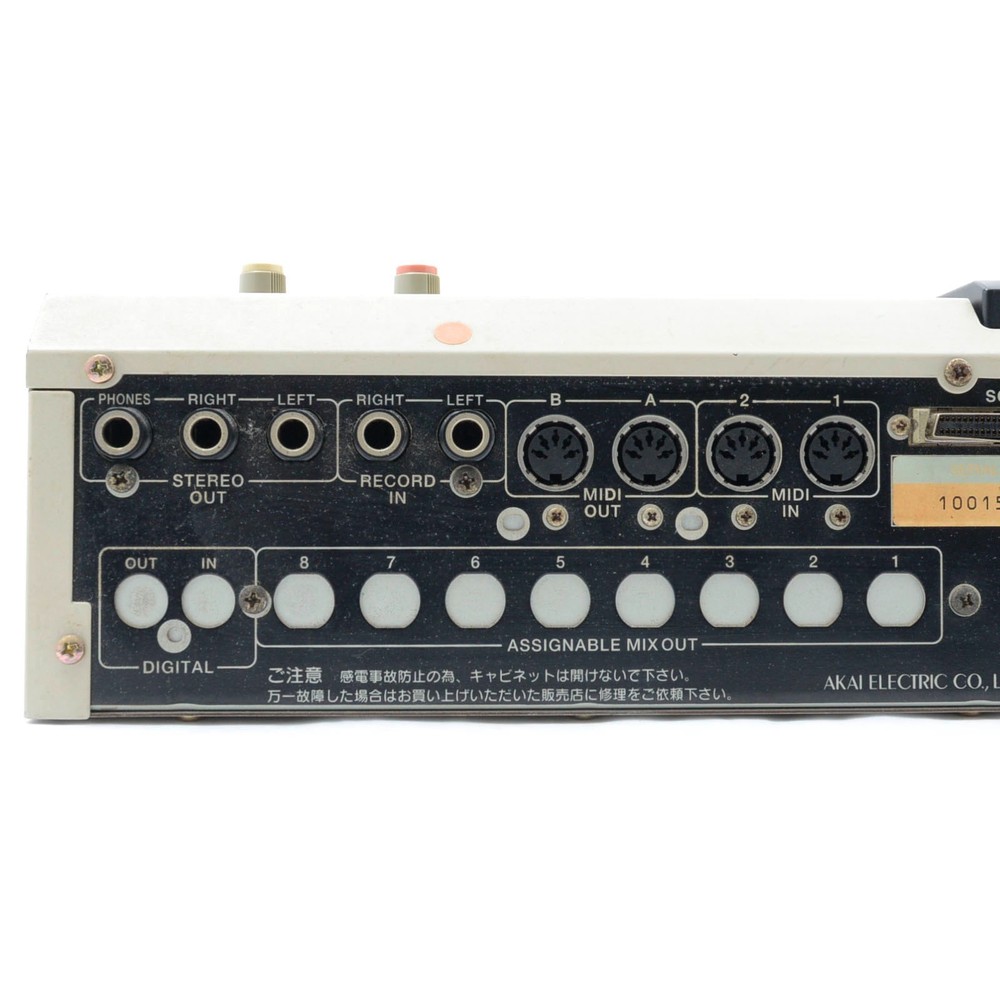 AKAI MPC2000XL Sampler Sequencer Drum Machine Tested Working Japan