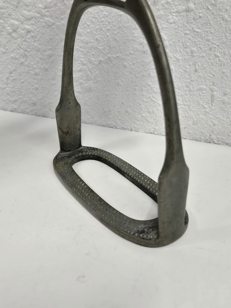 English Stirrup Single Solid Nickel? Metal