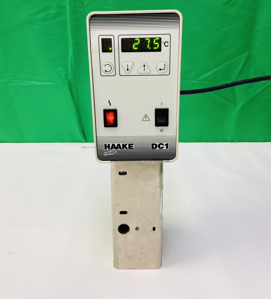 HAAKE MODEL DC1 HEATED WATER BATH CIRCULATOR IMMERSION RECIRCULATING 002-4176