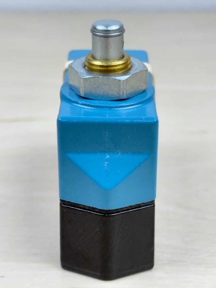 Honeywell BZE6-2RQ Micro Switch, Limit