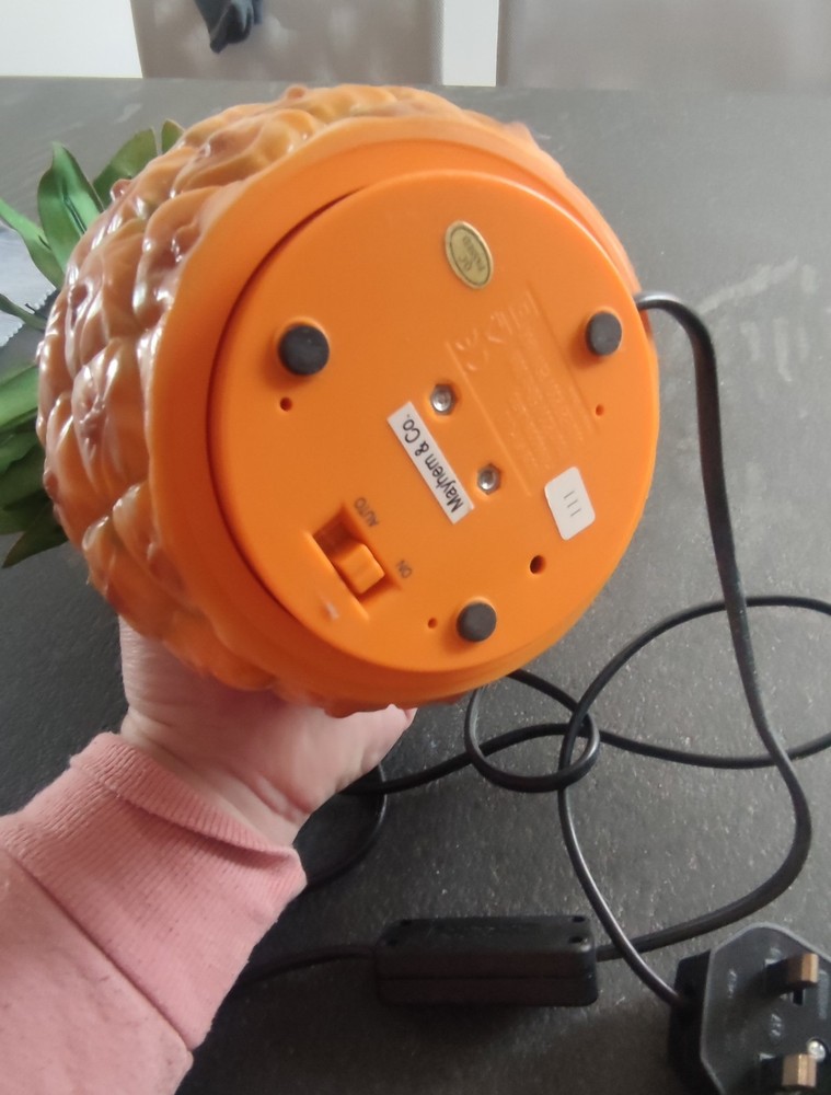 vintage pineapple shaped table lamp