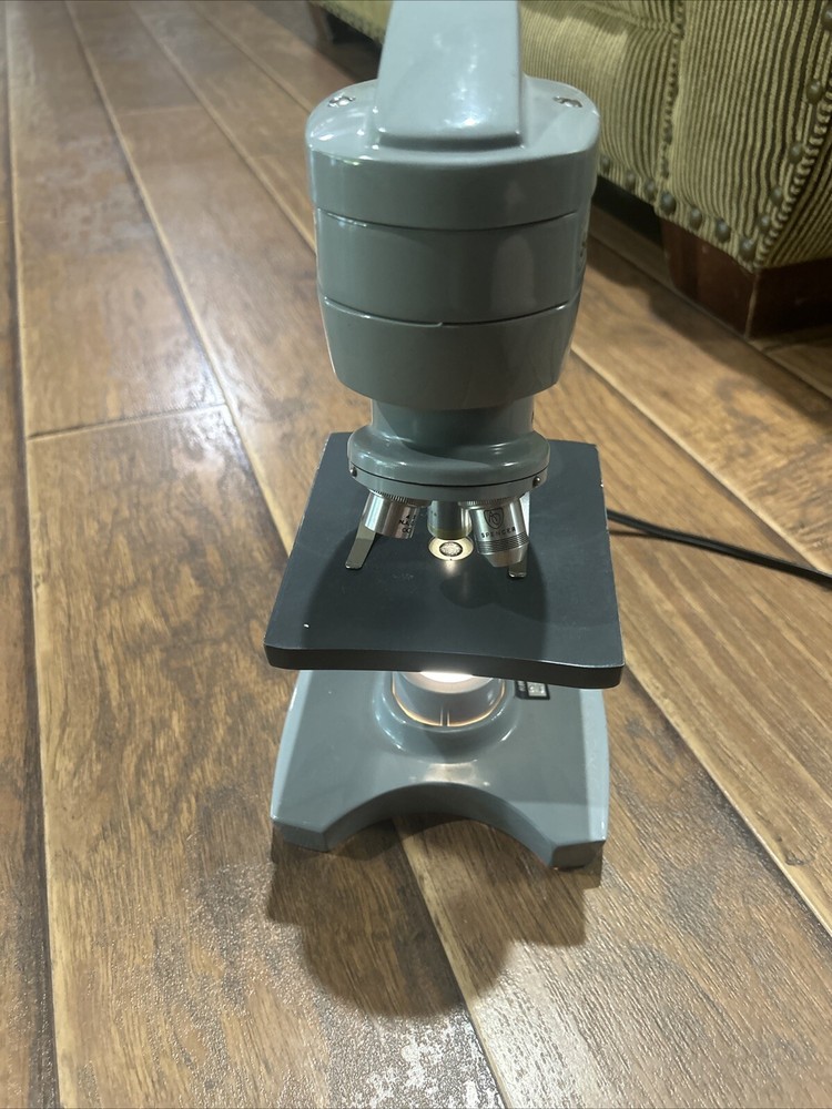 AMERICAN OPTICAL CORP SIXTY 3 Objective Laboratory BULB Microscope WORKING