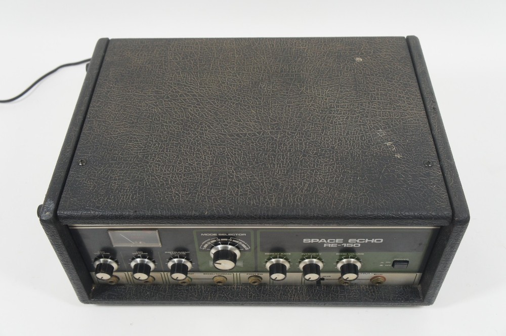 Roland RE-150 SPACE ECHO ANALOG TAPE ECHO DELAY EFFECT