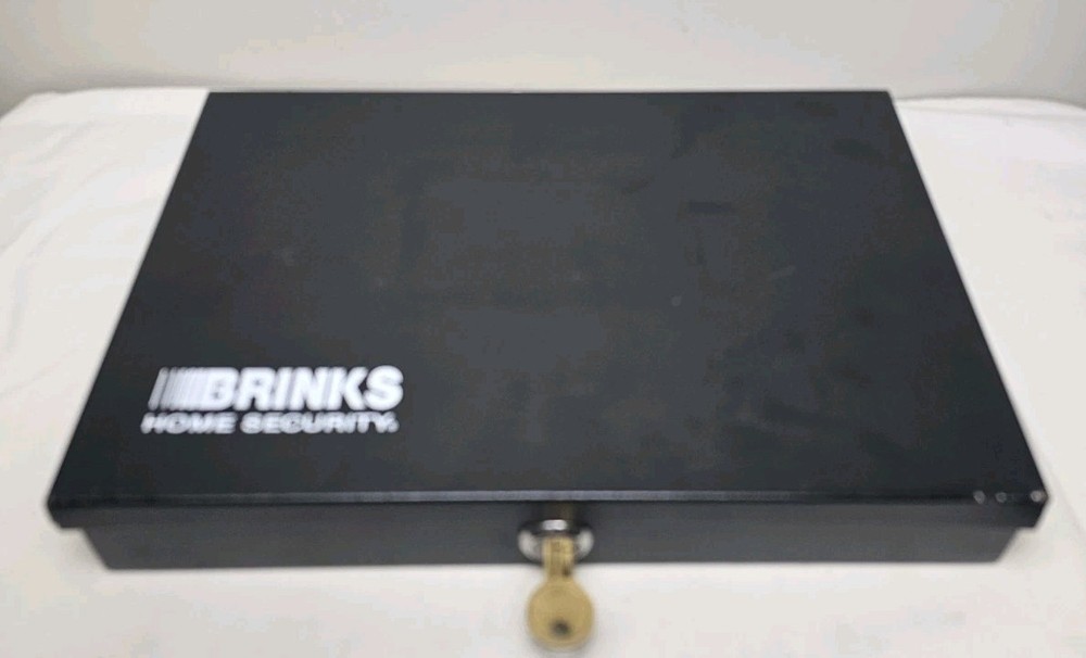 Brinks Home Security Low Profile 6 Compartment Cash Box With Keys Model #4024