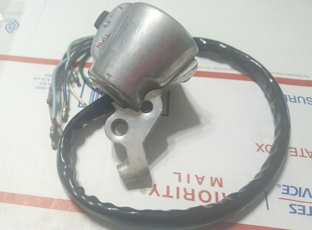 Honda Vintage CL, SL, CB & Others Unknown Left Handlebar Switch   (misc.7963)