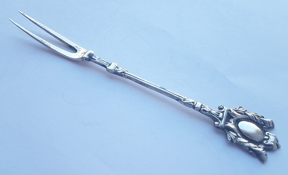 Fork/ Serving fork/ Lemon fork, 800 Silver, around 1900 N905