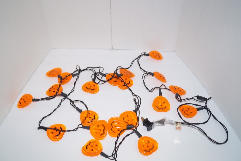 VINTAGE HALLOWEEN JACK-A -LANTERN STRING LIGHTS EUC