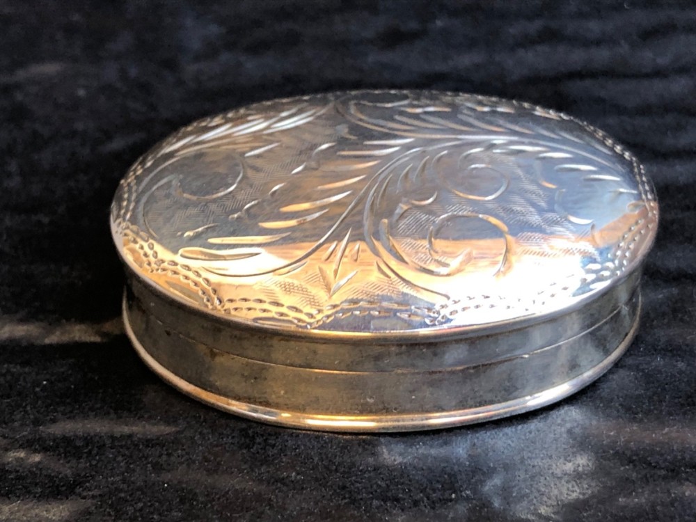 Solid Silver 925 Decorative Pill/Trinket/Snuff Box by MH Ltd.