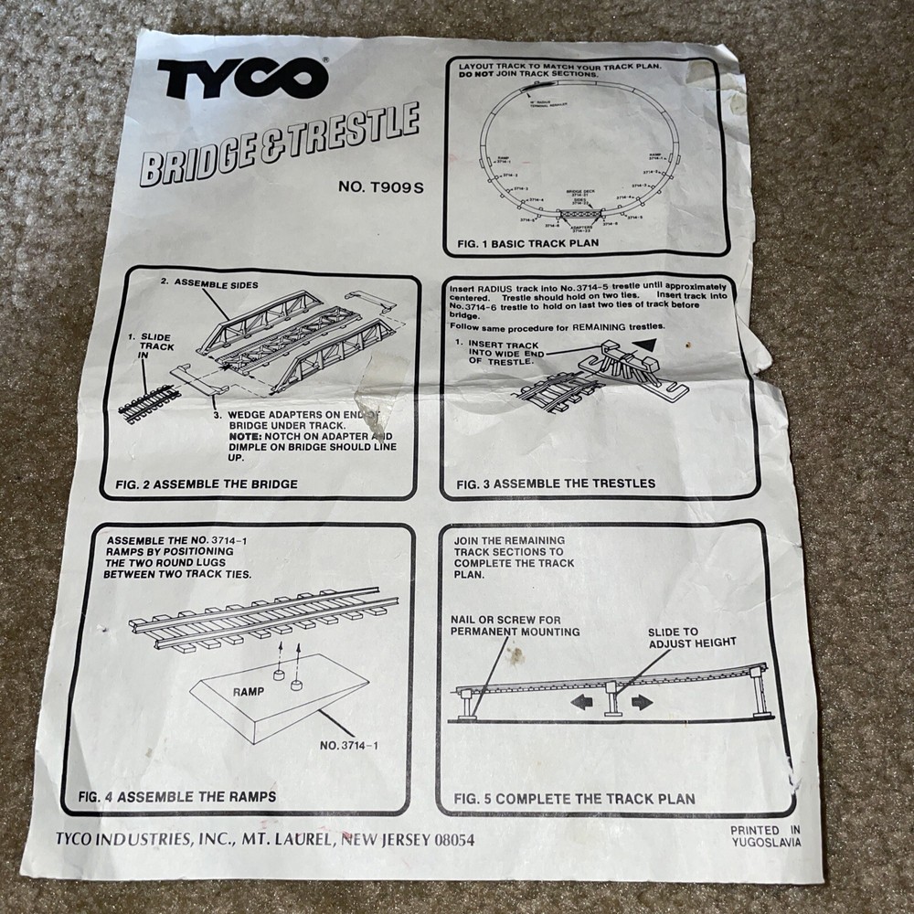 VINTAGE TYCO HO SCALE TRAIN SET RUNS Some Missing Parts.