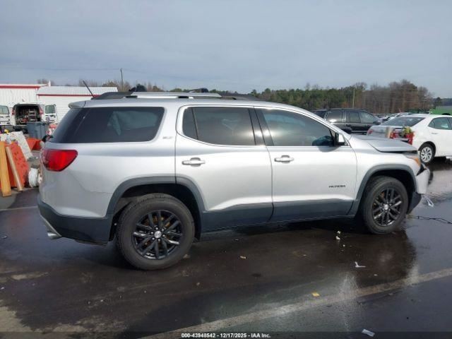 ACADIA 2018 Glove Box 4948730