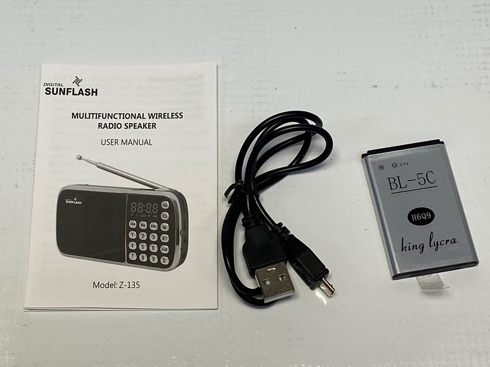 Sunflash Z-135 Multi-Functional Wireless Radio Speaker Bluetooth USB Red