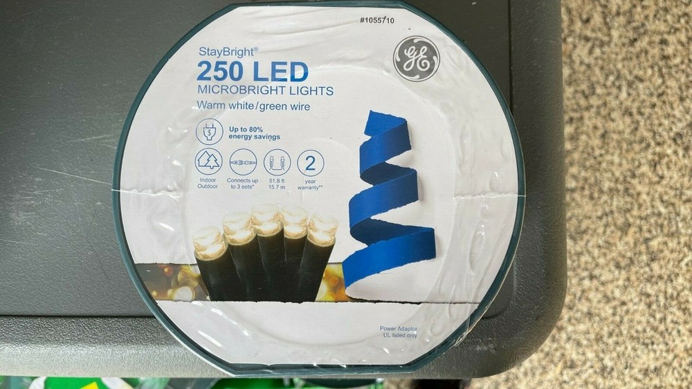 GE StayBright 250-Count 51.8-ft White Micro LED Christmas String Lights