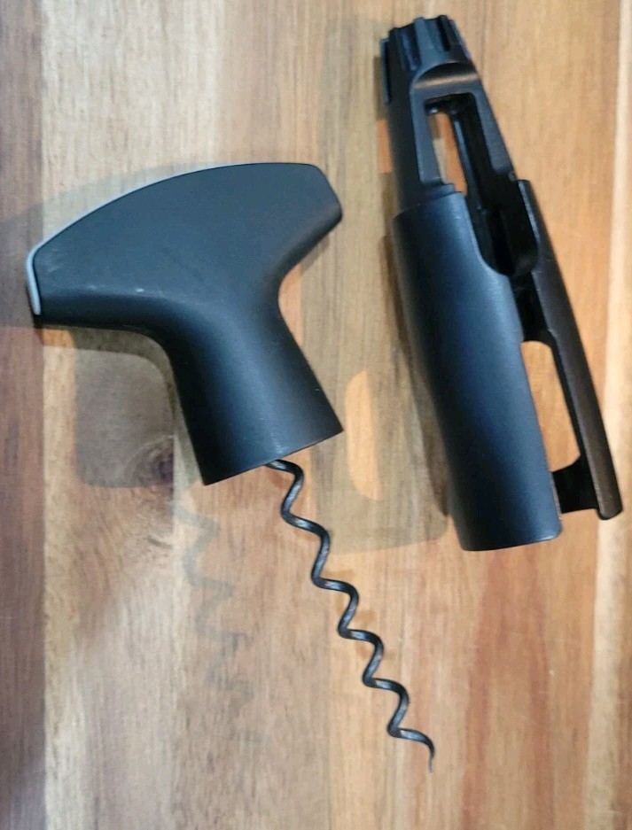 Tupperware Corkscrew Wine Bottle Opener Black