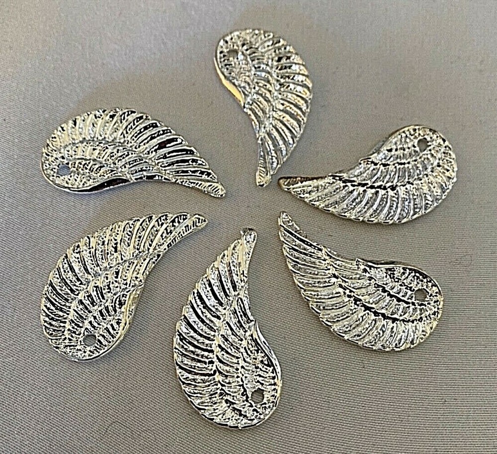 Findings ~ Silver ~ 6 pieces  Wings ~ Charms ~ Pendants  ~ B42