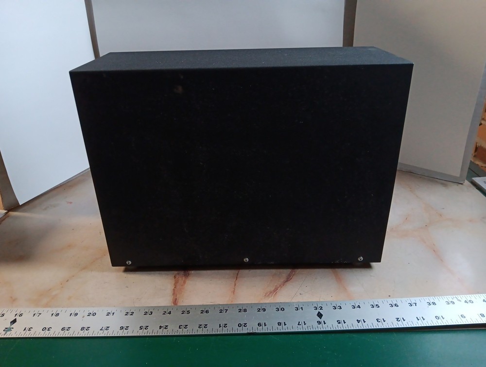 INTEGRATION TECHNOLOGY SUBZERO 055RT 208V 10A 60HZ COMPUTER