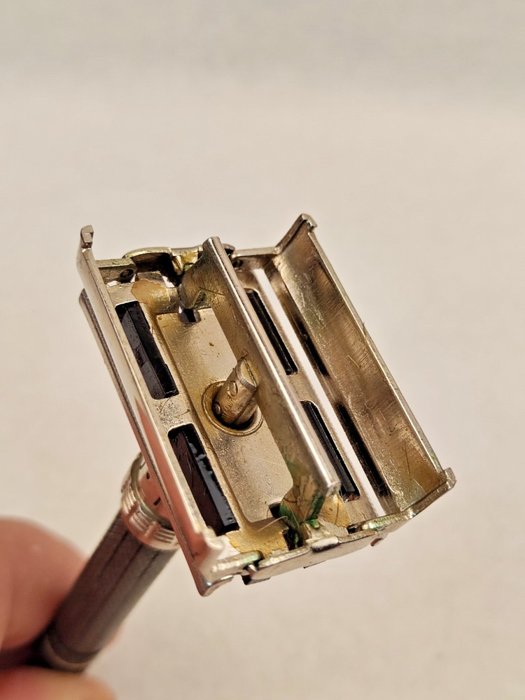 1975 Soviet adjustable razor "Rubin" in its original case