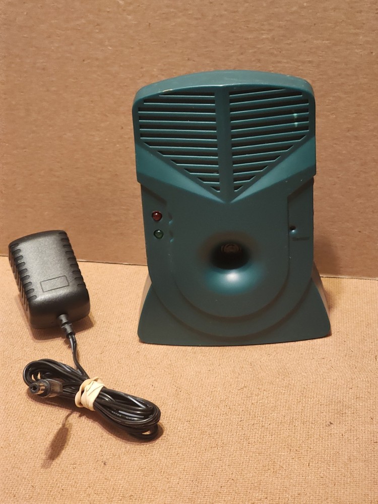 Good Life Bark Control Pro Ultrasonic Bark Control Transmitter with power supply