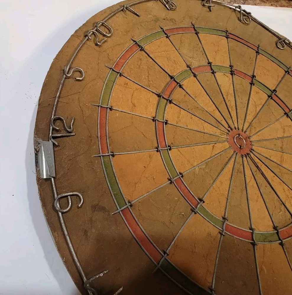 Vintage Nodor Bristle Dart Board 18"