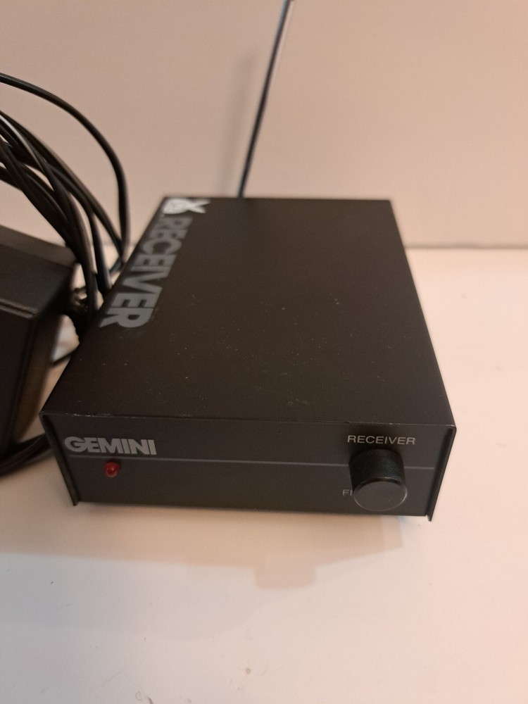Gemini Receiver/Transmitter VC2000 VC2100 One Power Supply Both Turn On