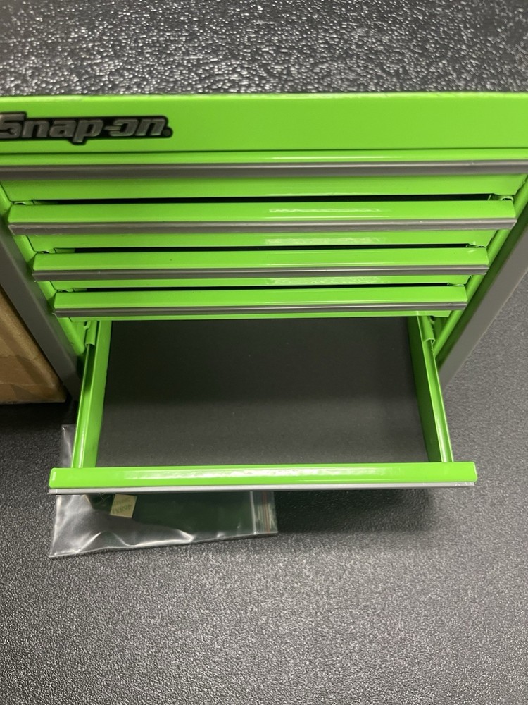 Snap-On Tools Green Micro Mini Tool Box Bottom Chest Jewelry Organizer Small