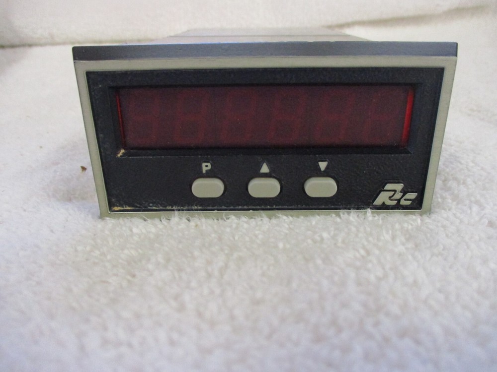 Red Lion Controls Totalizer Thermocouple Meter   IMT00062