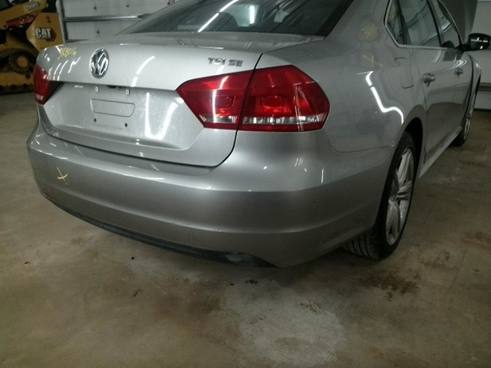 PASSAT 2014 Keys/Latches/Locks 104805538
