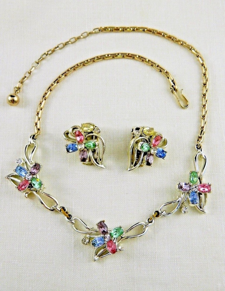 ** KRAMER 3 PC EAR RINGS NECKLACE MARKED **