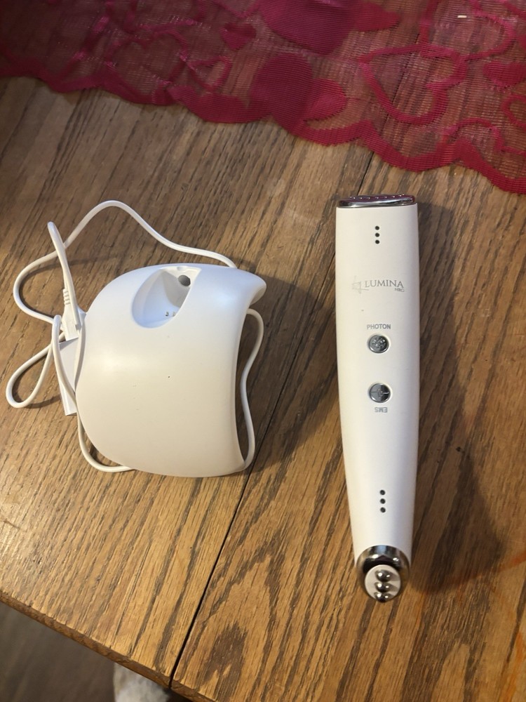 Lumina Microcurrent Facial Toning Device with Charging Dock