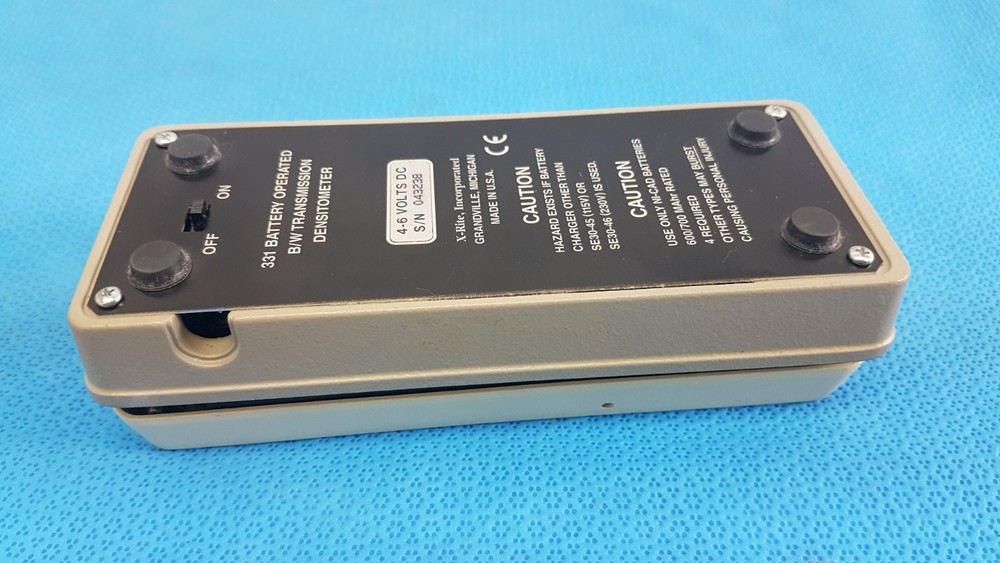 X-Rite 331 Transmission Densitometer – Battery Operated Precision Measuring Devi
